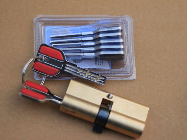 烈山24小时上门开锁公司